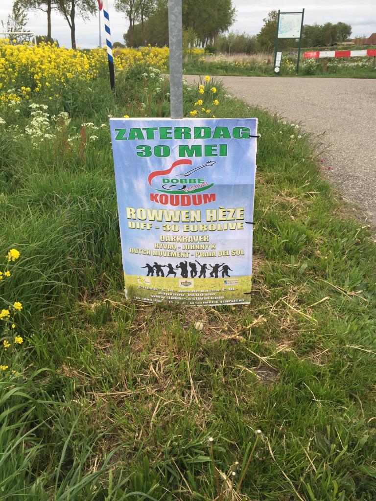 En ook nabij #Hindeloopen staan ze weer. De publicatie borden voor het #dobbefestival #koudum
