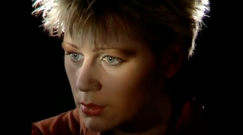 nocturnoreactor's tweet photo. This Mortal Coil​ - "Song to the Siren" http://t.co/FMbyCXHF4a