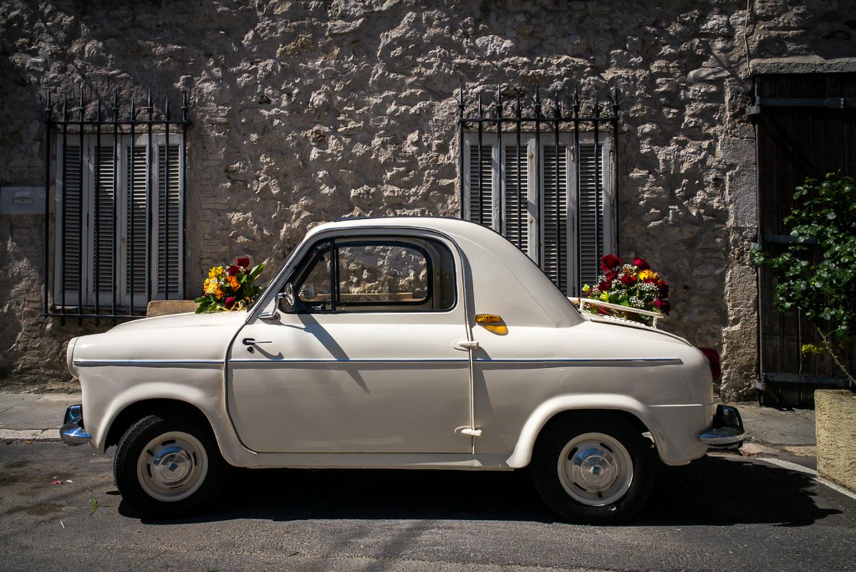 nprimeau's tweet photo. Quelques photos “Autour de la Rose” @collesurloup http://t.co/KbxcespSCE sous le thème #StreetPhotography #PACA http://t.co/r2FF0GMK0h