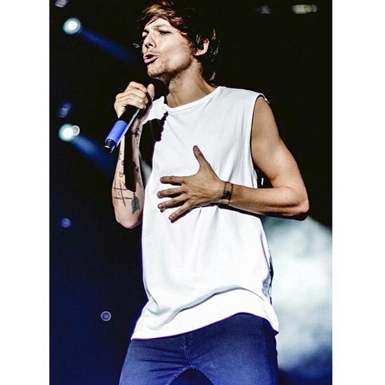 1D_Fans_5ever's tweet photo. #NoControlCampaignPH #WeWantNoControlAsASingle #NoControlCallAttack http://t.co/l7PKEmDjZp