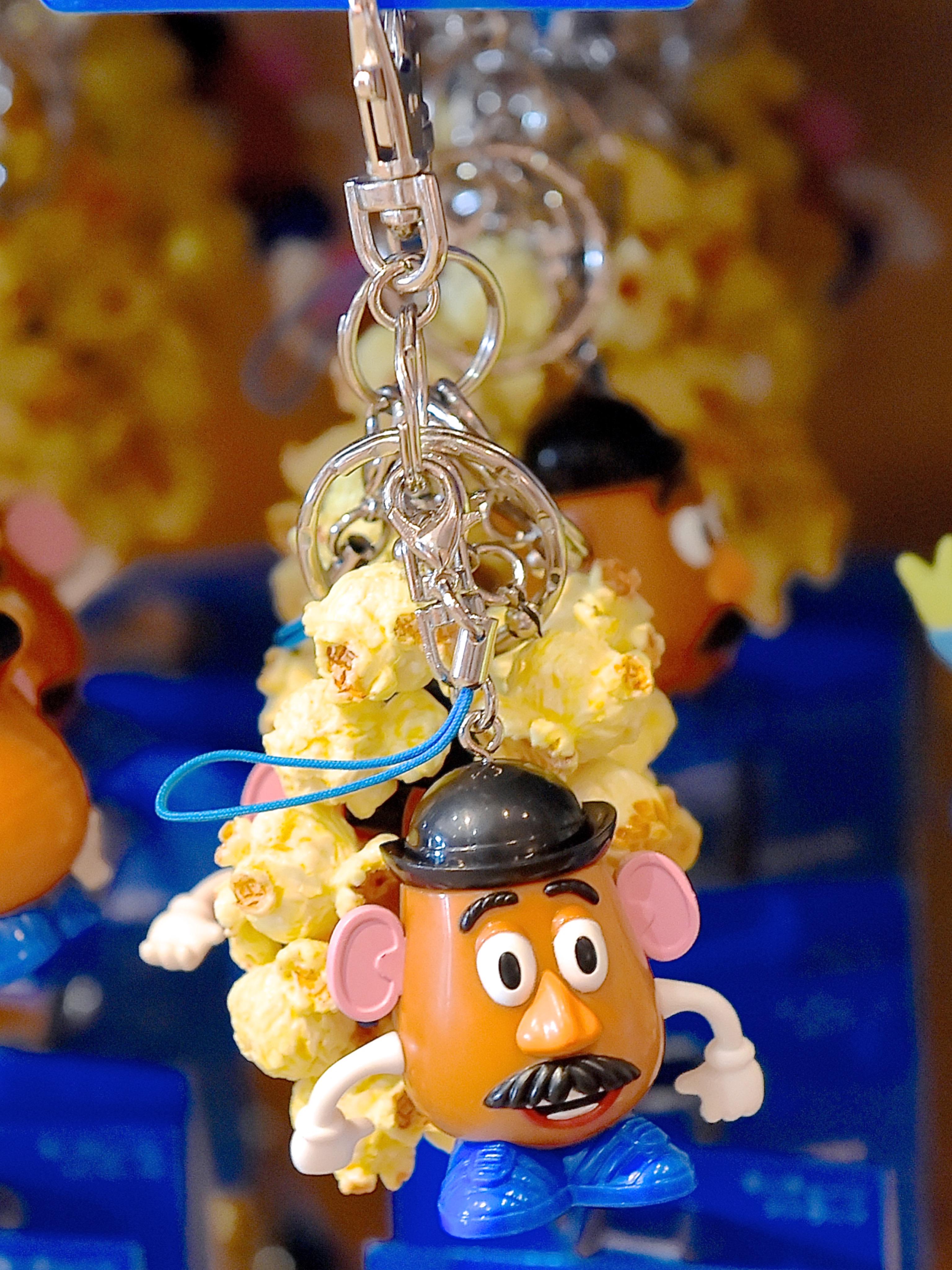 Mezzomikiのディズニーブログ リトルグリーンメンとミスターポテトヘッドのポップコーンバケット型キーチェーン本日発売 詳しくは Http T Co 0of2bmafrq Http T Co 9soallr9iy Twitter