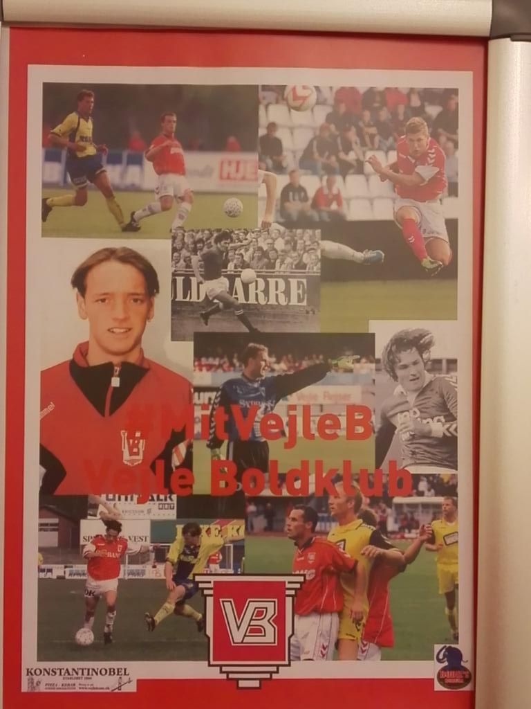 Crazy_Reds's tweet photo. Mit VB og Steffen tilbage i Nørreskoven. Kan man forlange mere ? Kun 3 point... #mitvb #vejleb #Kielstrup @VejleB http://t.co/5nMJwKtclt