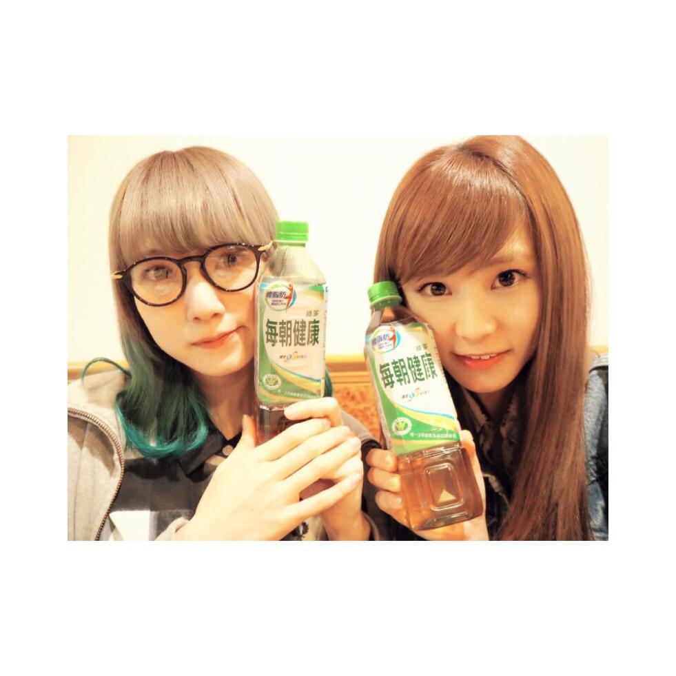 scandal_naoton's tweet photo. さーこの時期といえば、そう
MAMIの誕生日が近づいてきてます！
誕生日祭✨

去年はなかなか難しかったけど
今年は521rt目指���ましょう！
SCAファンたちは心を一つに！
特にまみたすふぁん！がんばろ
さあ、始めよう。
#RT http://t.co/jO1ZNxcIUb
