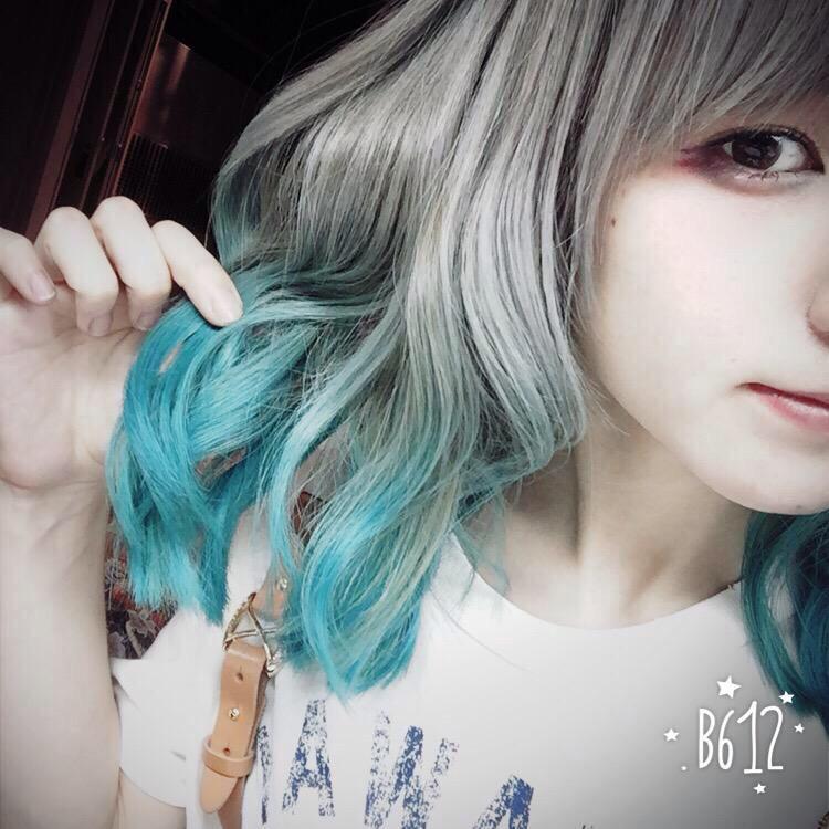 scandal_naoton's tweet photo. さーこの時期といえば、そう
MAMIの誕生日が近づいてきてます！
誕生日祭✨

去年はなかなか難しかったけど
今年は521rt目指���ましょう！
SCAファンたちは心を一つに！
特にまみたすふぁん！がんばろ
さあ、始めよう。
#RT http://t.co/jO1ZNxcIUb