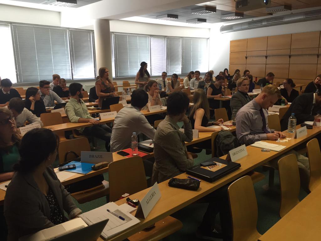 InTheLoop2015's tweet photo. Delegates are discussing the amendments. http://t.co/rdt93WHDG4