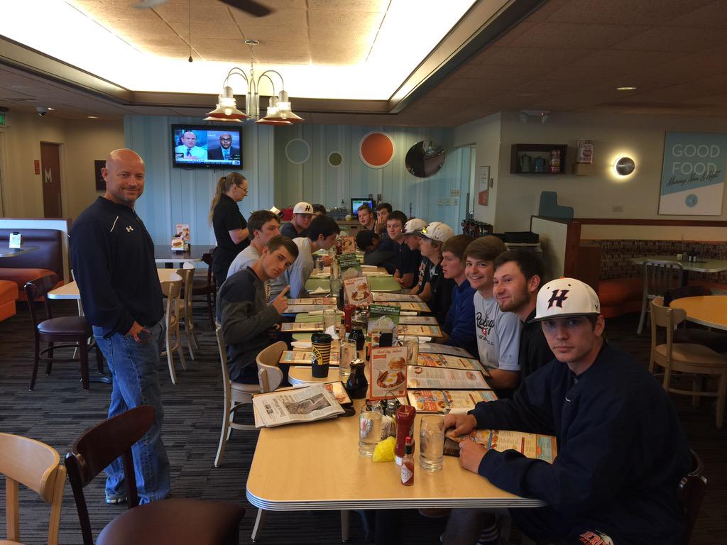 Breakfast with the team #WE. PREGAME