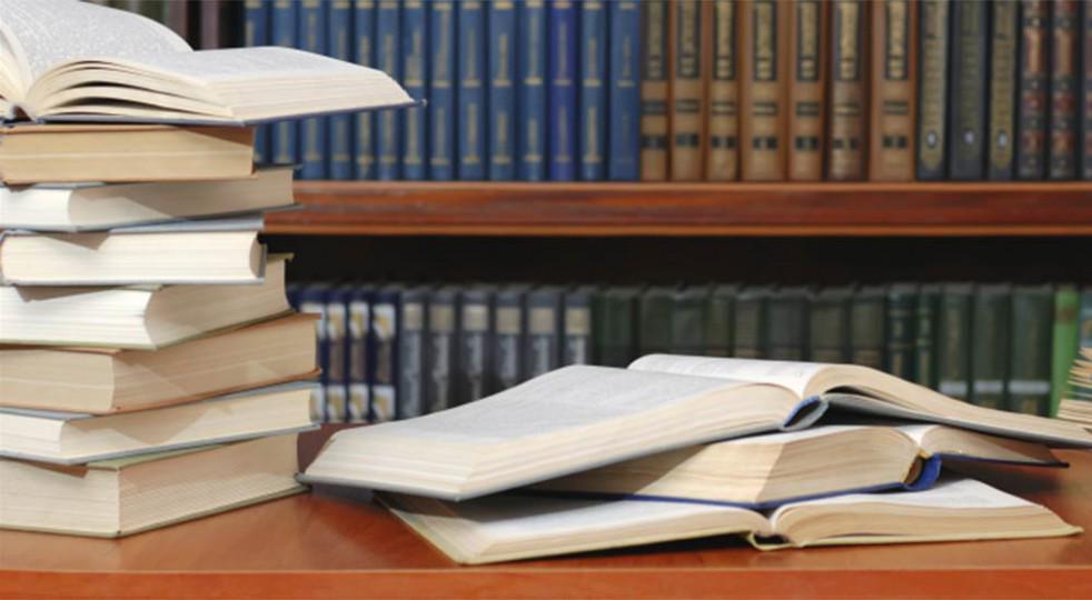 illibraio's tweet photo. 10 anni di GeMS e il primo database delle librerie italiane online. Buone letture a tutti! http://t.co/CvEbDLI4c5 http://t.co/PsxhJDyKLl
