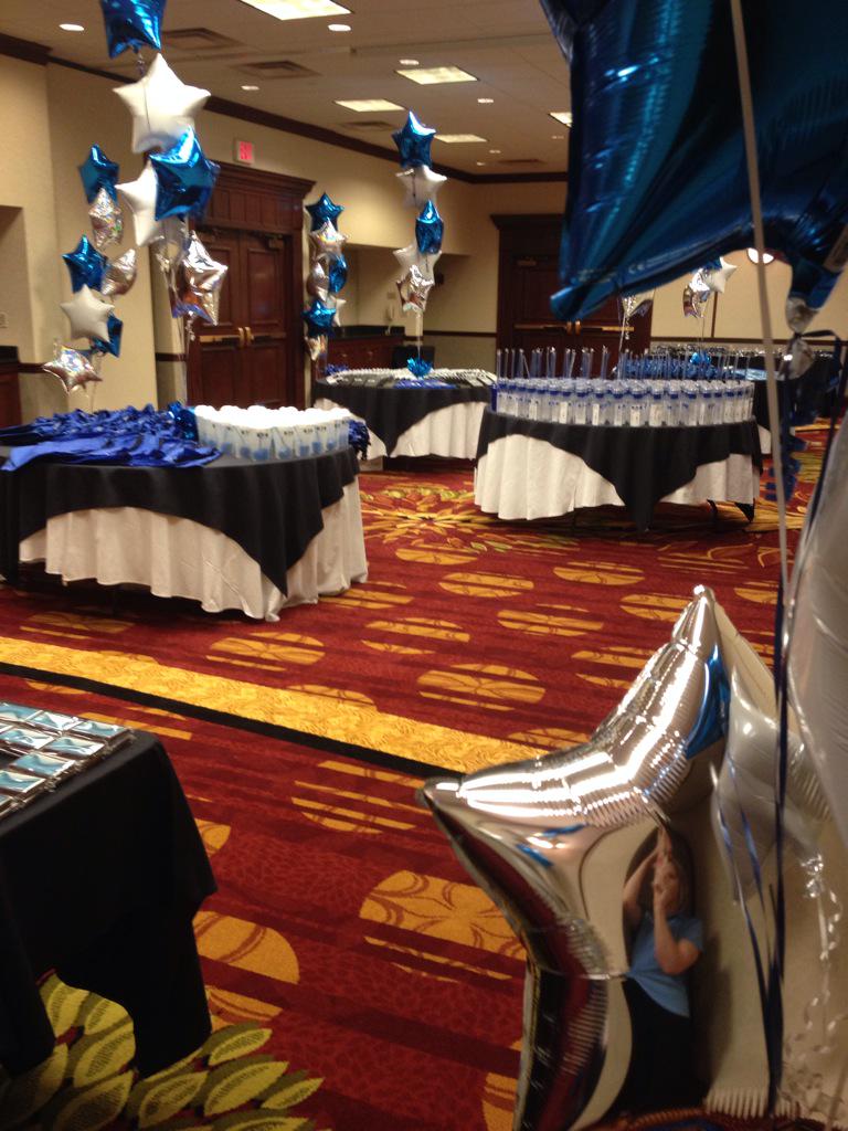 Wpodboy's tweet photo. Welcome to Orientation! Don't forget to visit the SWAG shop and for some cool Eaton SWAG! #eatonintern http://t.co/stlXlVZYPx
