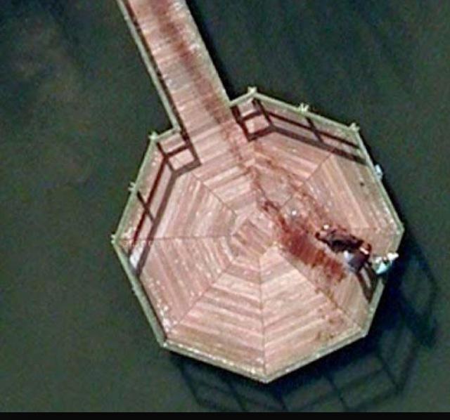 tank10907461's tweet photo. Googleearthで見つけたんだが... http://t.co/R4qAespy9o