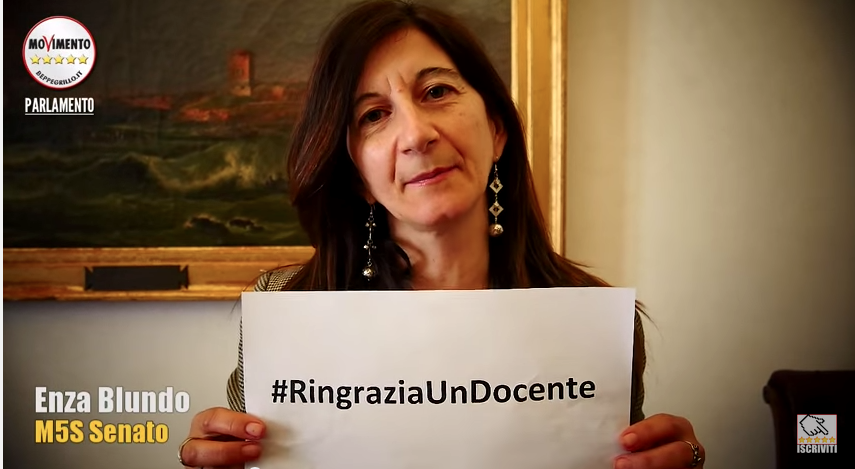M5S_Senato's tweet photo. Settimana dell’insegnante, anche il MoVimento 5 Stelle #Ringraziaundocente. VIDEO: https://t.co/CF69qdnuik http://t.co/mZaoIwqVIr