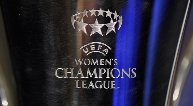 FootdElles's tweet photo. Francfort-PSG, le casse-tête de Benstiti http://t.co/eAYCZntjat #compoprobable #FRAPSG http://t.co/snZt6PNNAs