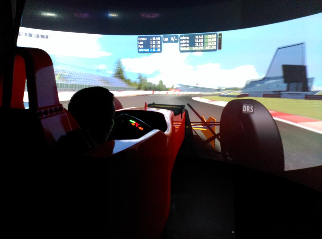 AVF_Simulator's tweet image. Back to work! Silverstone is coming and @HScottRacing is getting ready for action!