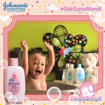 MiaAurel's tweet photo. Serunya mandi dgn sabun Jhonson Milk Bath #gakcumamandi #johnsonsbaby, http://t.co/kK9YFcKV3s http://t.co/UF3PuGDoJi