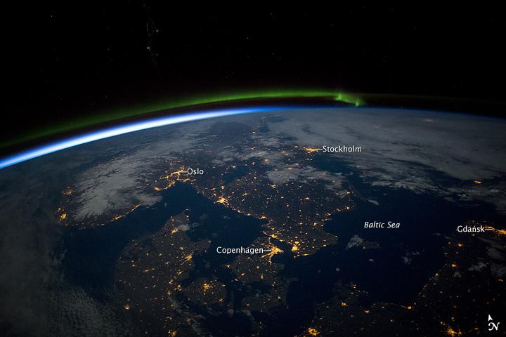 SETIInstitute's tweet image. Scandinavia at Night: Image of the Day buff.ly/1EFmZlV