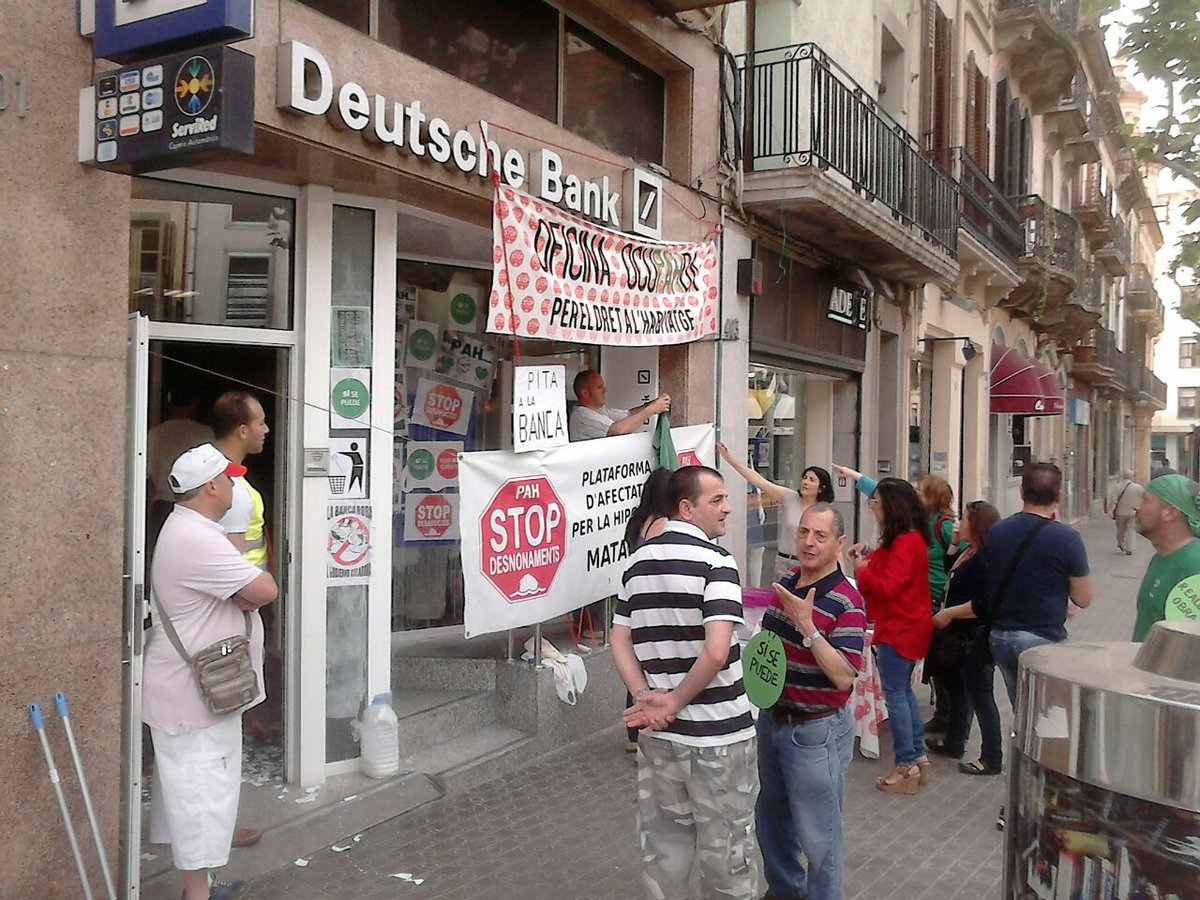 cosMaresme's tweet photo. Un pis que havia sigut seu i amb el banc es va acordar un lloguer de 550€
@pahmataro http://t.co/dGYQdykzFa