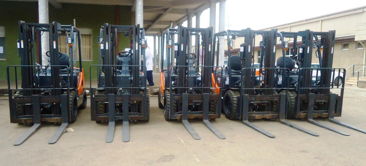 PFSAPR's tweet image. የመድኃኒት ፈንድና አቅርቦት ኤጀንሲ ከተባበሩት መንግስታት የስነሕዝብ ጽ/ቤት /UNFPA/ 4 መኪኖችን እና 9 ፎርክሊፍቶችን ግንቦት 6/2007 ዓ.ም ርክክብ አከናወነ፡፡