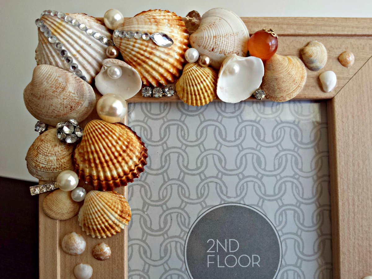 Sweet_Box_Shop's tweet image. Handmade Sea Shell Photo Frame etsy.com/listing/233353… #seashells #frame #photo #gifts #giftsideas #handmade