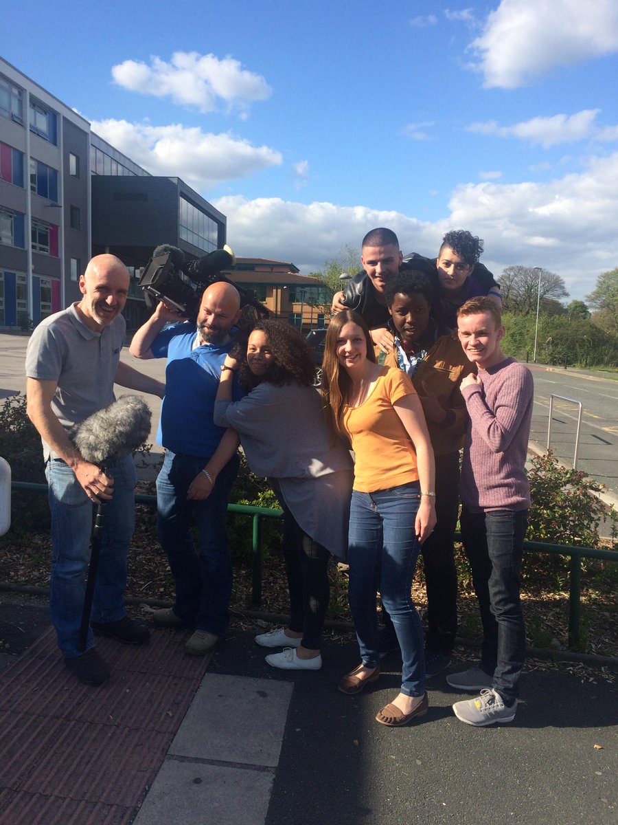 Miriam_Barker1's tweet photo. Today marks a year since we lost the inspirational #StephenSutton! We're asking you to #HugForStephen! http://t.co/0pzDnDM4pt