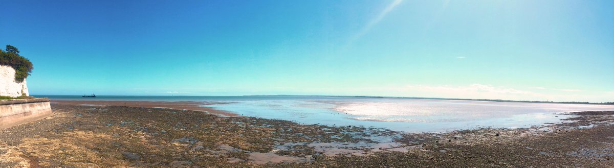 Here is a stunning photo taken <a href="/Pegwellbayhotel/">Pegwell Bay Hotel</a> by <a href="/UNDERLINE_CR/">underline</a>. Check out the view! #Thorleyview #summer #Thorley
