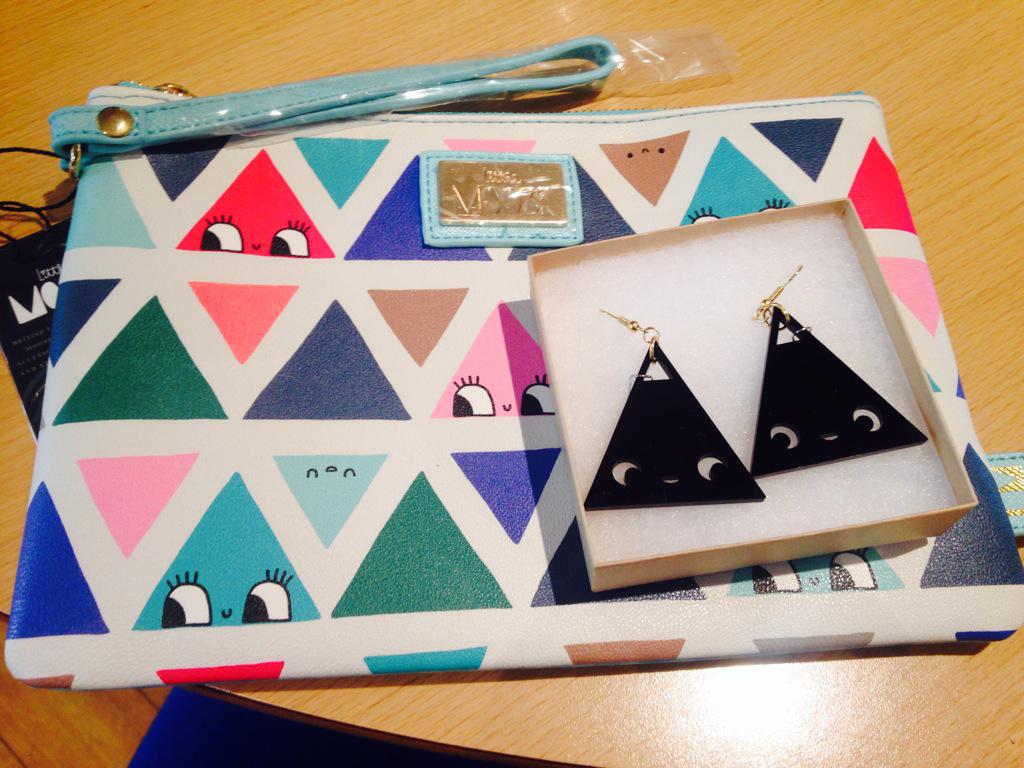 JessicaEllisUK's tweet photo. Look what's arrived you beauty's @littlemooseshop just in Time for the red carpet! @SoapAwards 🎉🎉🎉🎉 http://t.co/NgGSWp3w7W