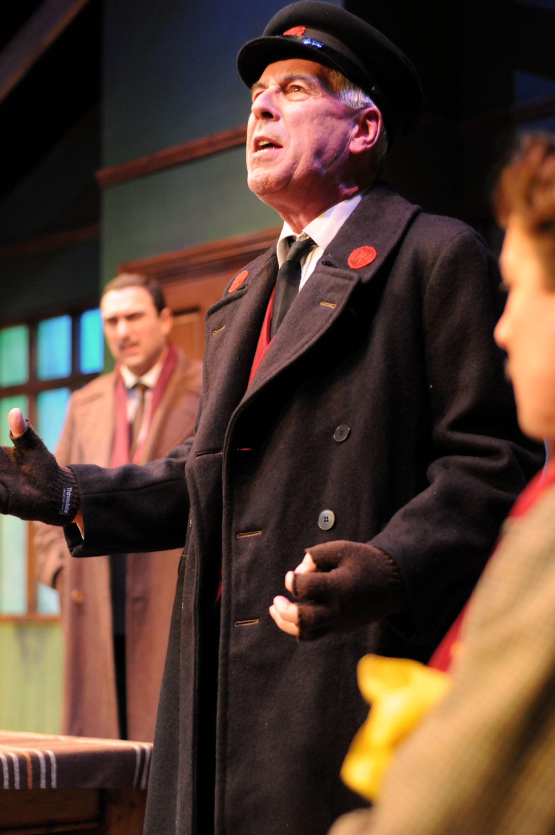 CapitolHorsham's tweet photo. A few days until the cast arrive @CapitolHorsham for @talkingScarlet's 'ghostly' comedy drama http://t.co/jJiWcaWomR http://t.co/FwVG8cVpvT