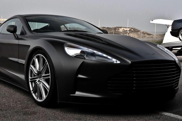 Aston Martin 😎