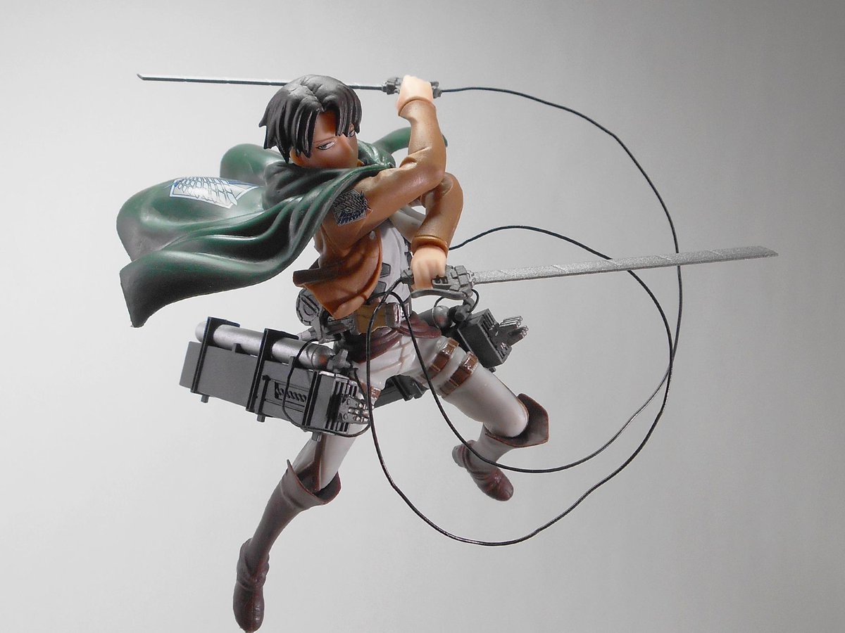 大山竜 Sur Twitter 月刊 進撃の巨人 公式フィギュアコレクション Vol 2 リヴァイ 勢いのあるポーズが格好いいです Http T Co Axdu77vbgx