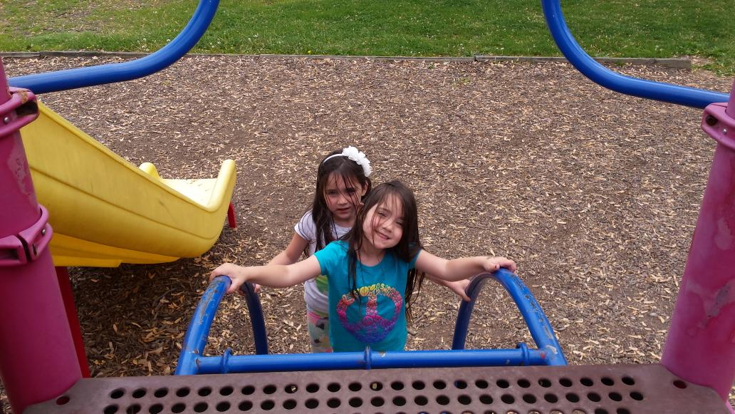 StephyPoo2010's tweet photo. Got to spend time with these cuties Sunday:-) http://t.co/f5gatZu7SQ
