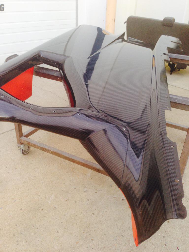 ChuckGurney's tweet photo. Ready for the front row #Indy500 #underwings #slick #aeroadvantage http://t.co/7niG9ftGdF