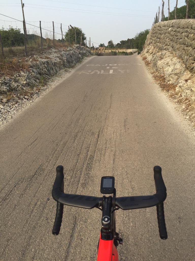 krismeeke's tweet photo. @Andrew_Coley no question! and by the looks of the marks in the tarmac a few have tried it!! 😂 #flatcrest http://t.co/pfxGrE4bQt