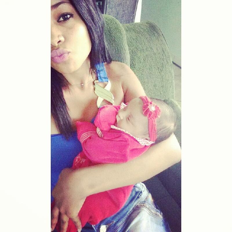Ana_kray's tweet photo. Princesa linda dms perfeita aos olhos do pai 🎶😍👶❤ #Emannuely 🍃 http://t.co/4ZjTfNcqYY