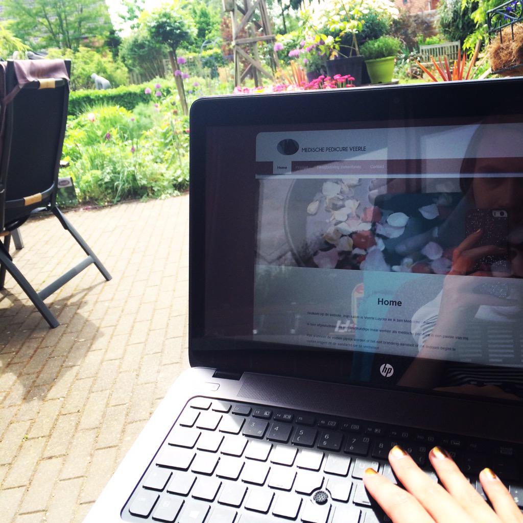 EA_Development's tweet image. Ook een beetje genieten van de zon!