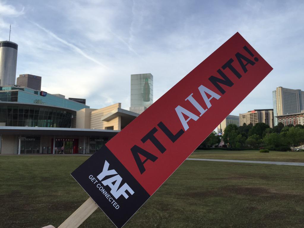 BKasdan's tweet photo. @AIAYAF YAF Walking Tour #Atlanta #ATL #AIAcon15 #designthatmovesyou http://t.co/gfWzhl1a2t
