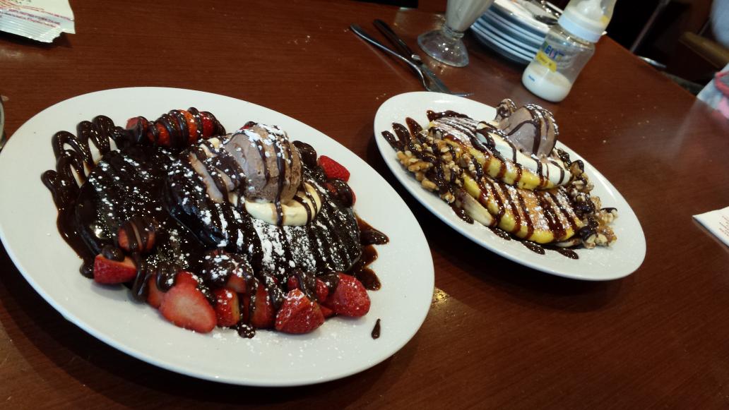 fluffypato's tweet photo. My kind of breakfast thanks uncle :* http://t.co/mX2HUax9Yc