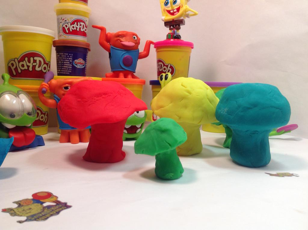 gameskinder's tweet photo. #playdoh #playdoheggs #kindersuprise #cartoy #toysusacollector #kindergames #youtube http://t.co/I8Svt4XukV