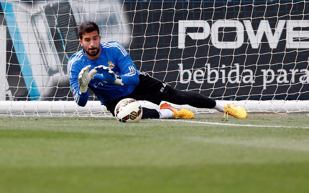 RMadridInfo's tweet photo. Training | Pacheco http://t.co/oSvwLQcHCR