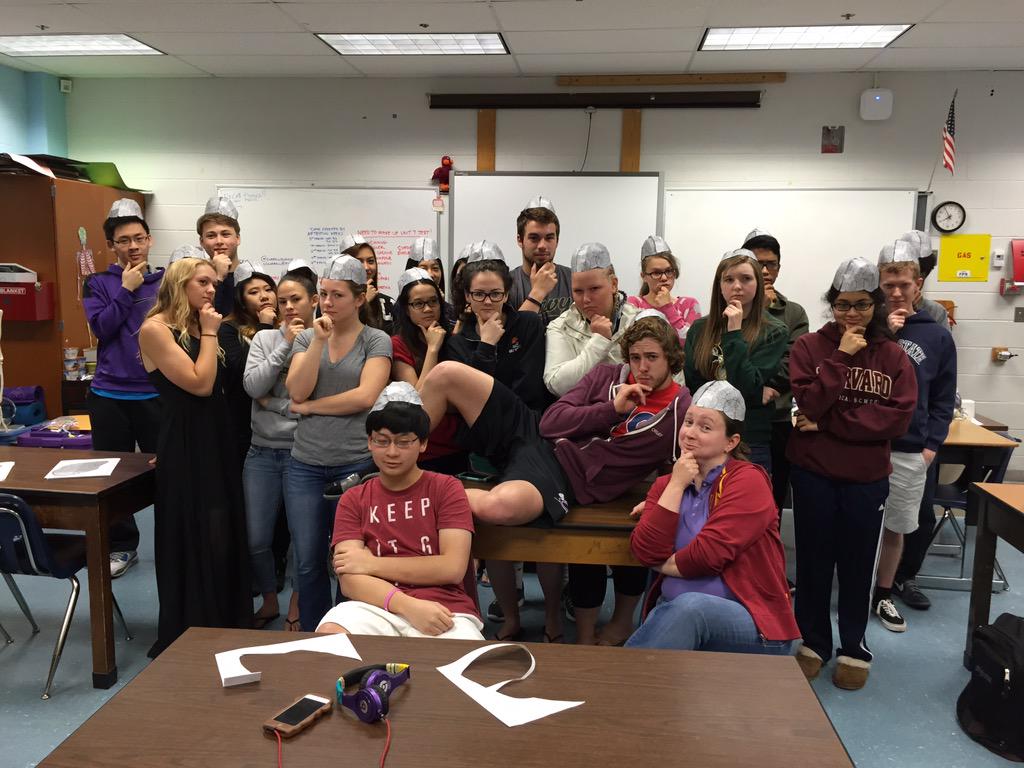 correllscience's tweet photo. Brain Hats! 1st period http://t.co/UqlxgAs7LX