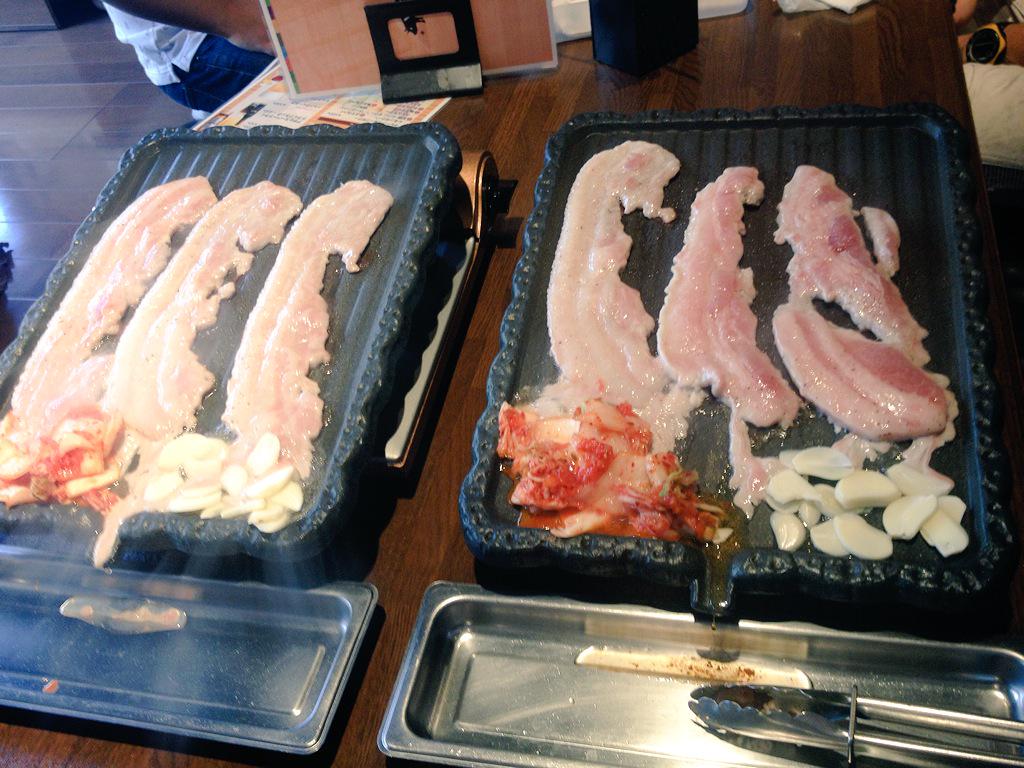 まるまる ランチはサムギョプサルの食べ放題 食べ放題の値段が安いから肉はそこそこだけど 野菜もしっかり出してくれるし コスパはいいと思う 店長さんも良かった まだ来たいな ﾉ トントンオンギー 大宮 Http T Co R07rxewoba