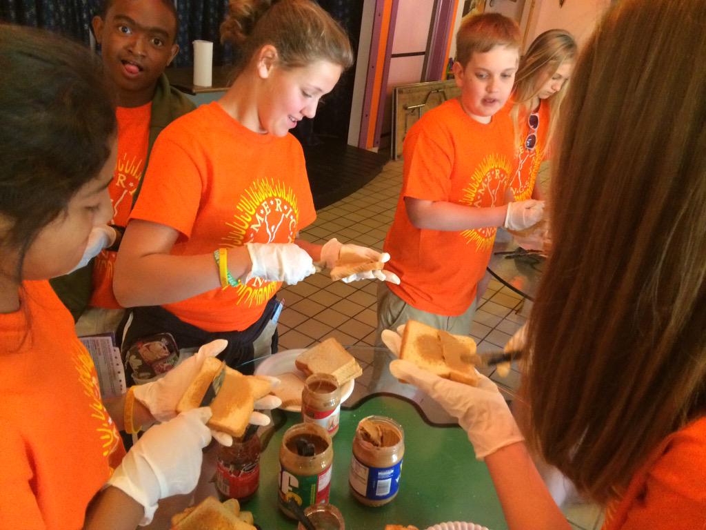 TMSTrojanChorus's tweet photo. Doing our community service project making pb&amp;j sandwiches for the homeless. @ABSSWeb @TMSTrojans #service http://t.co/LDIHgXpSIu