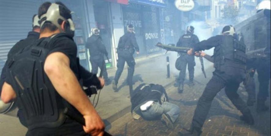 tanselkocdestan's tweet image. Yürüyüş yapmak bi vatandaş olarak benim en temel hakkımdır. Bu temel hakkımı hiç kimse ihlal edemez...
@tanikolun