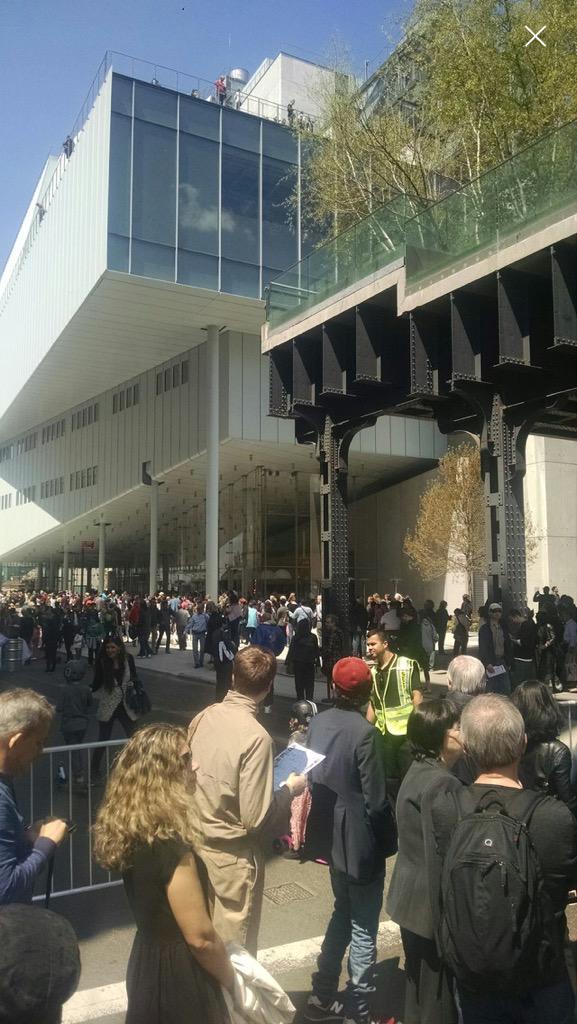 getvisor's tweet image. Asked 2 see wht the #line was like right now on visor.co @ the #NewWhitney and got ths response. Long!