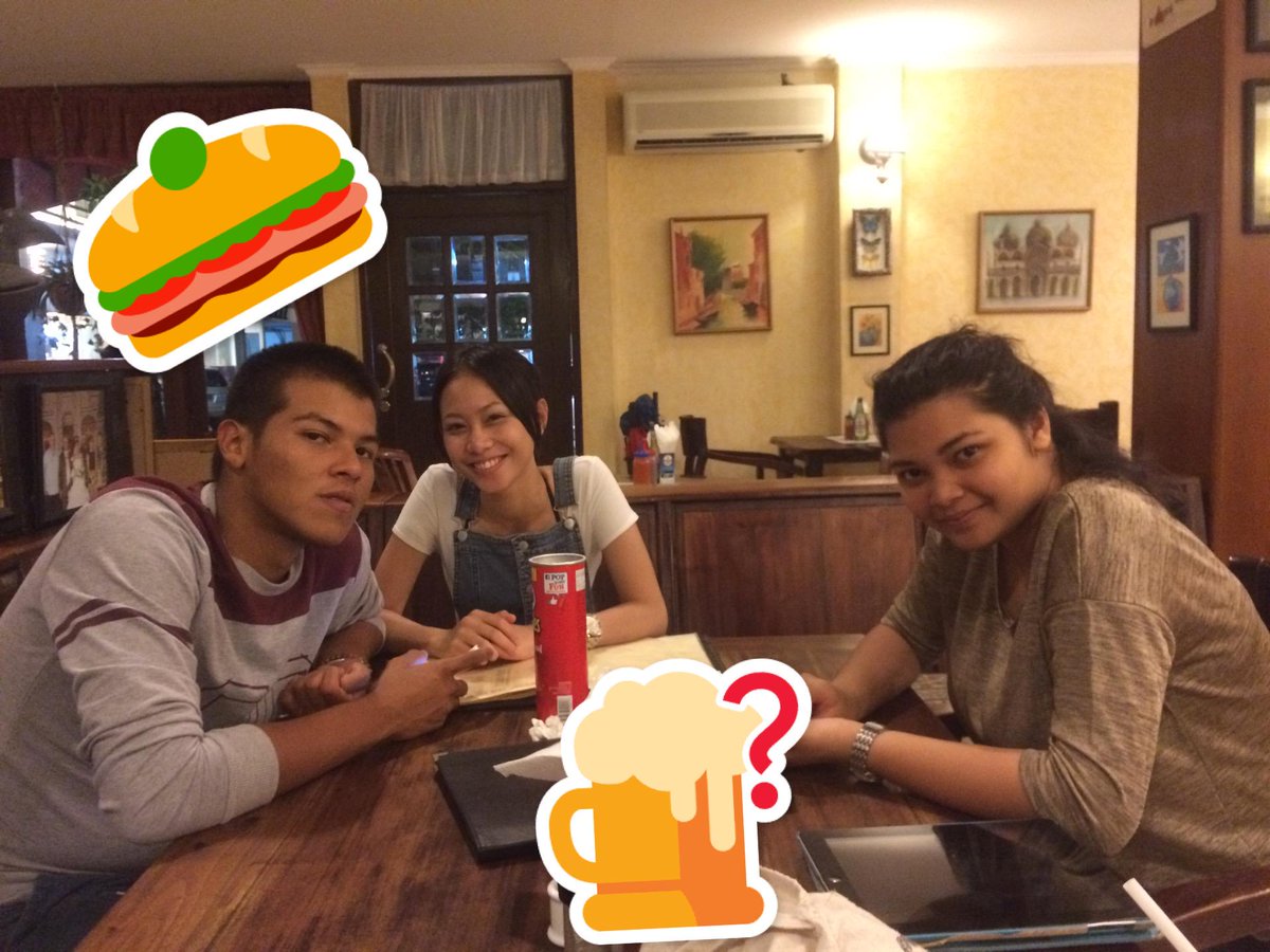 rhans77's tweet photo. Family Dinner ❤️ (@ Pepito Supermarket in Badung, Bali) https://t.co/LFGhgsHJCO http://t.co/M93EFN3nts