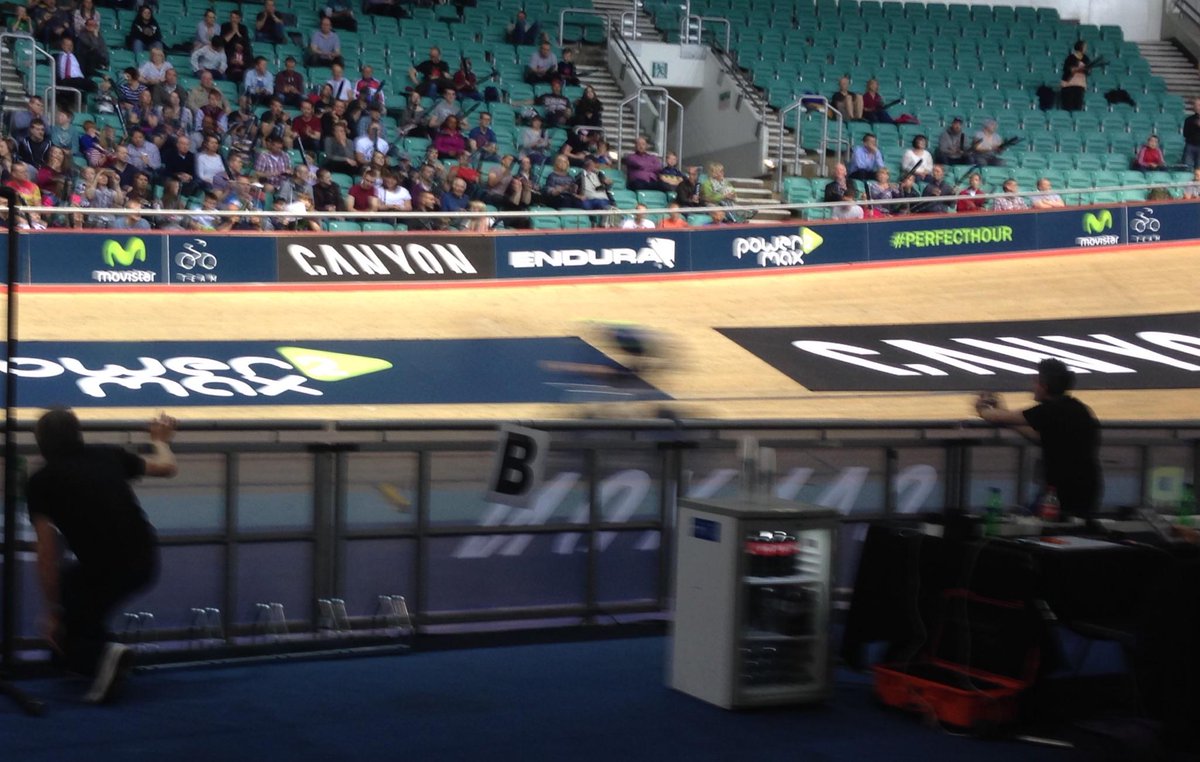 peterslater's tweet image. He's just a blare at this speed #theperfecthour @alexdowsett bang on schedule at 20mins #trackgod
