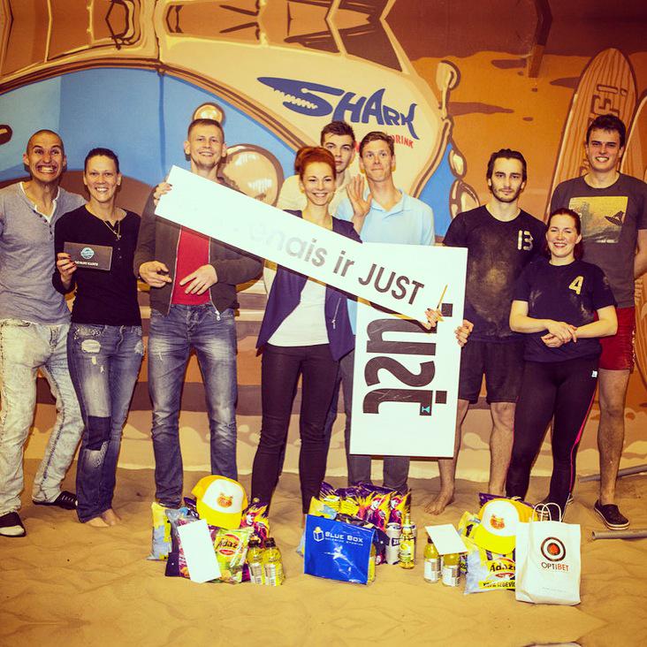 BeachBoxLV's tweet photo. Apsveicam "Melnos nezvērus" (Aiga Zālīte, Rihards Finsters, Kārlis Pauls Levinskis) ar uzvaru Mix nakts turnīrā! ;) http://t.co/5dJIIfCkkZ