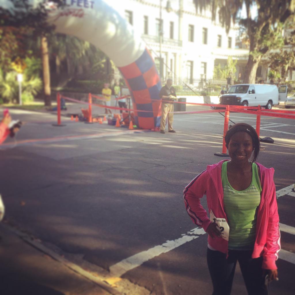ProfWhitHarris's tweet photo. My fastest 5k EVER! π#AzaleaRun #Savannah #FleetFeet #BlackGirlsRun @FleetFeetSavGA @WTOC11 http://t.co/4Wha9l4My1