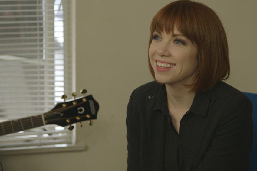 CarlyRaeJCrew's tweet photo. @carlyraejepsen at her concert for #MakeARoom http://t.co/gYt6etvCY3