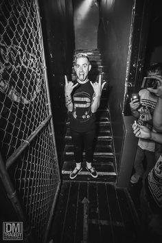 LeaveYourLove_'s tweet image. “You may have noticed that I'm not all there myself.” ||Mind retweeting also open to RP and create SL's||