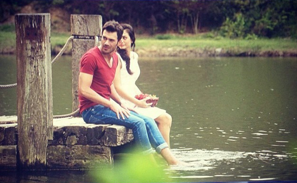 MuzikveTV's tweet photo. #ÇilekKokusu çekimleri son sürat devam ediyor..
@dmtzdmr @EkinMertDaymaz @yusicim http://t.co/431AIy1qpf