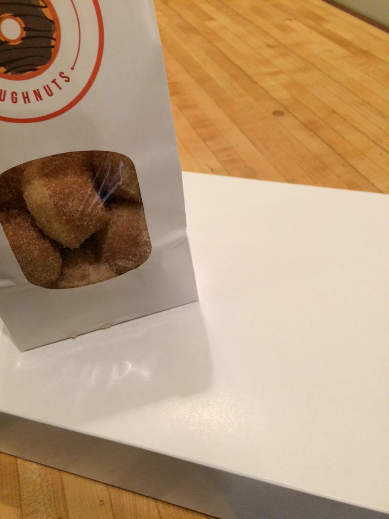 jpnharris's tweet photo. Paying off bets. #loser #butstillwinning @DVDinterrobang @Jaboowins @haroldoughnuts http://t.co/PpLnNhuSoS