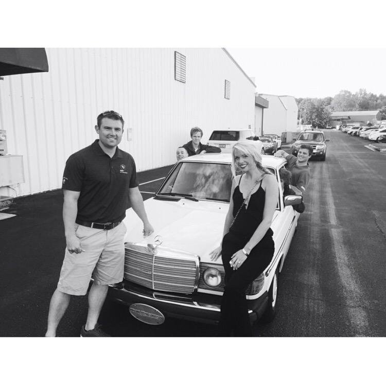 TSGGreenville's tweet photo. How many valets does it take to park a '79 Benz? We love you #southernvalet ! #theansweriseight #GreenvilleSC http://t.co/DZOrdAd68m